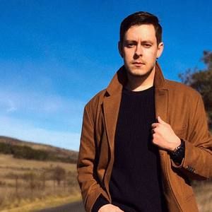 Meet your Posher, Evan